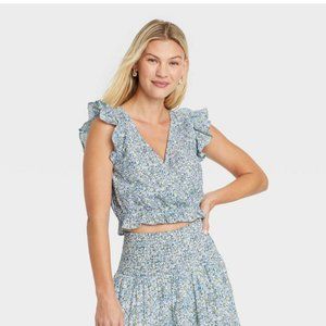 Women's Flutter Sleeveless Cropped Wrap Top - Universal Thread